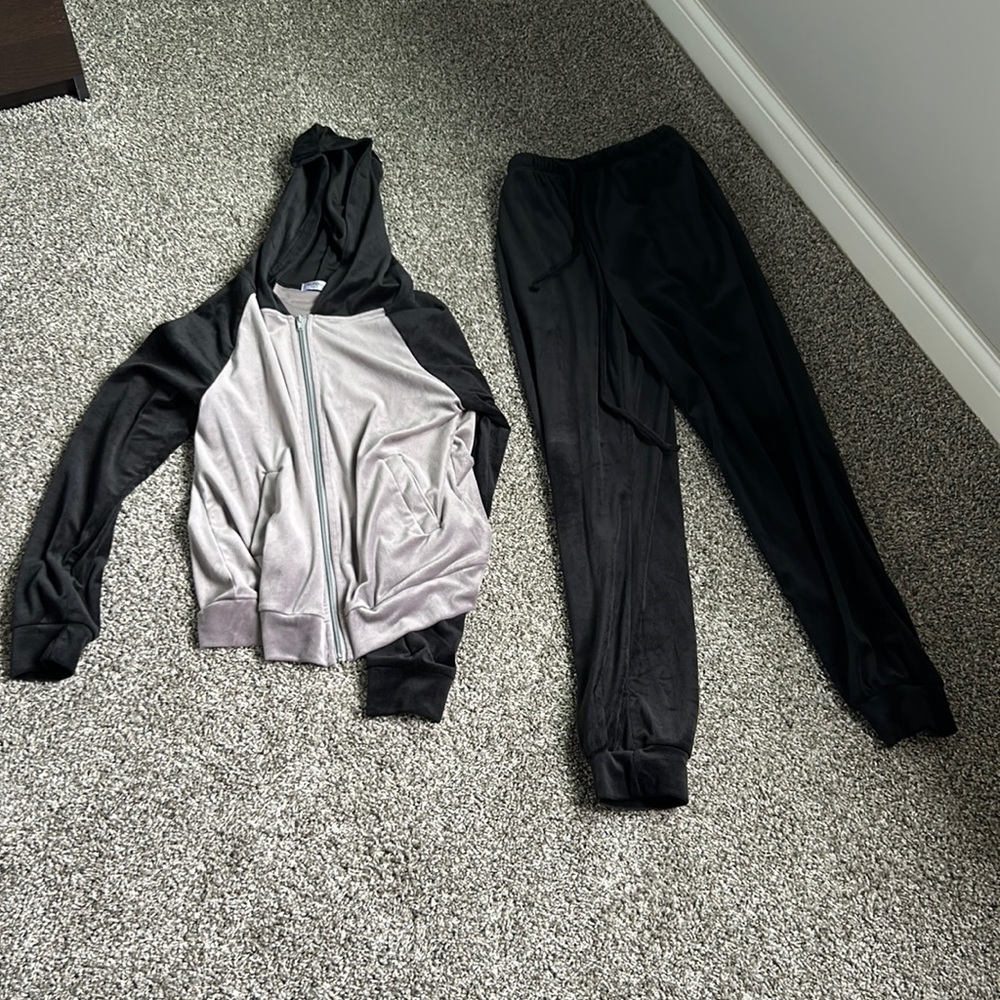 Hotouch velour tracksuit size small black and tan
